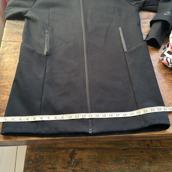 Nike women’s Sportswear Tech Fleece Jacket black size large - Picture 15 of 15